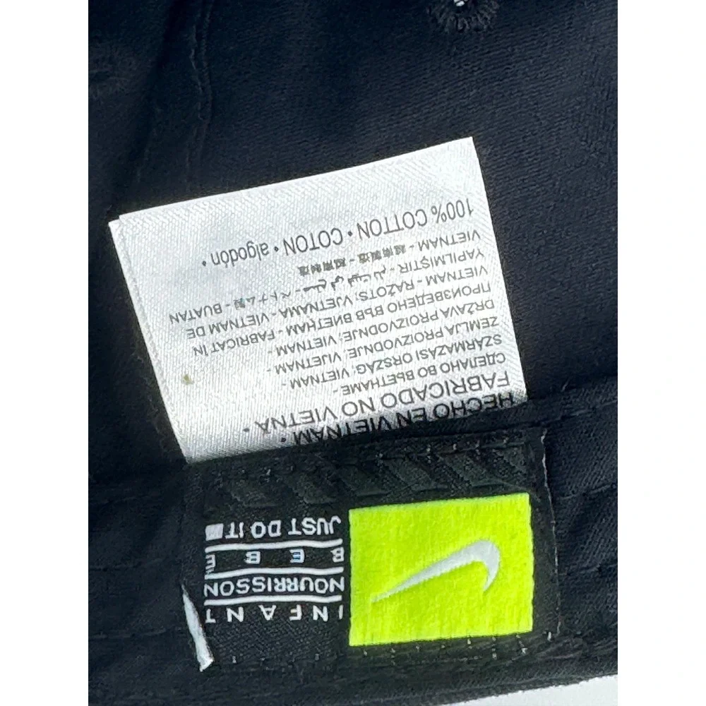 Nike‎ Infant Unisex Black Baseball Cap Hat 12/24M Adjustable Swoosh Logo